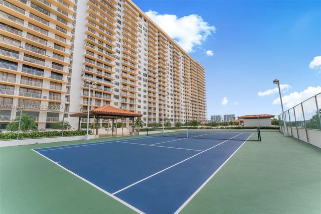 290 174th Street 611, Sunny Isles Beach, FL 33160