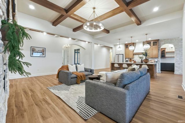 1927 Burnt Lake Drive, Fort Wayne, IN 46814