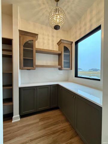 1927 Burnt Lake Drive, Fort Wayne, IN 46814