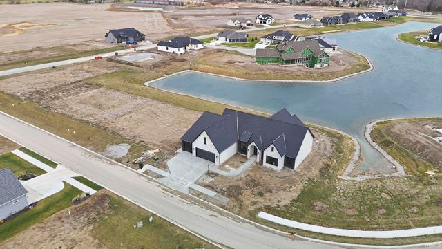 1927 Burnt Lake Drive, Fort Wayne, IN 46814