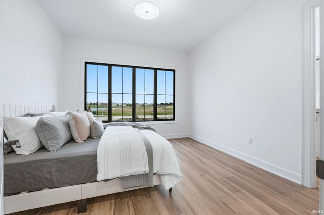 1927 Burnt Lake Drive, Fort Wayne, IN 46814