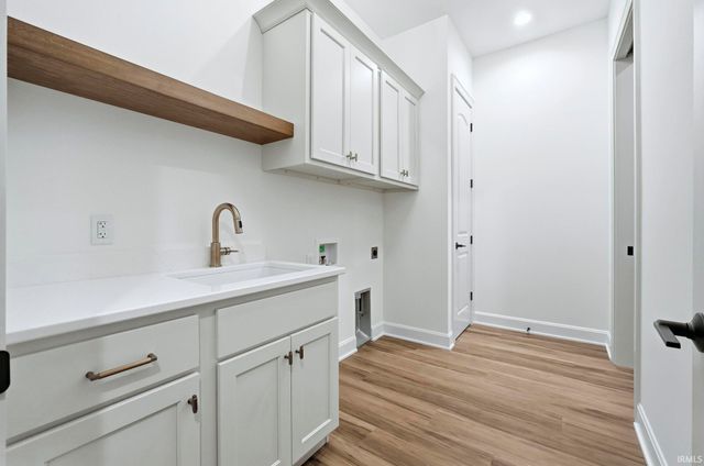 1927 Burnt Lake Drive, Fort Wayne, IN 46814