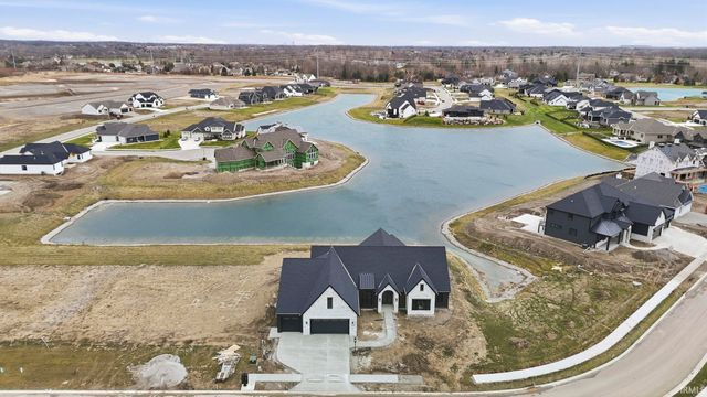 1927 Burnt Lake Drive, Fort Wayne, IN 46814