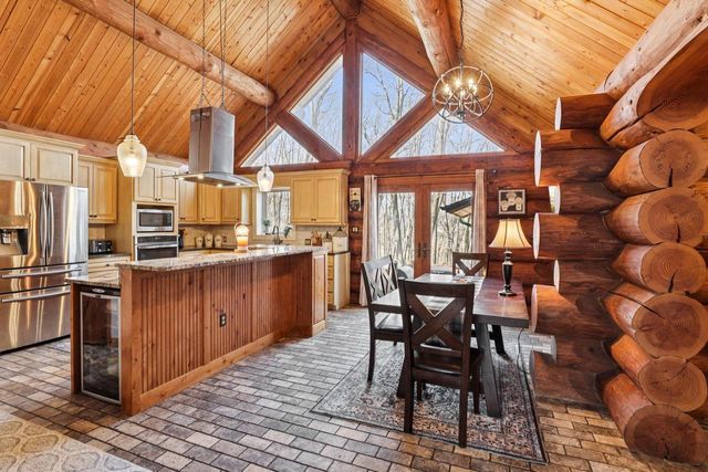 W10124 Giese Lane, Portage, WI 53901