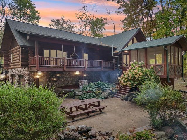 W10124 Giese Lane, Portage, WI 53901