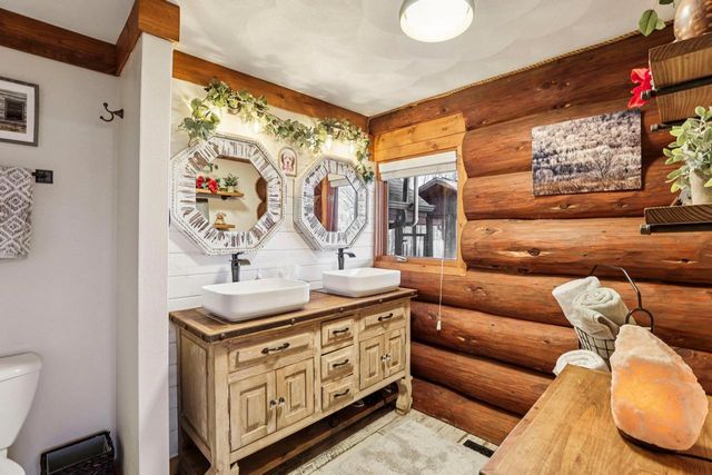 W10124 Giese Lane, Portage, WI 53901