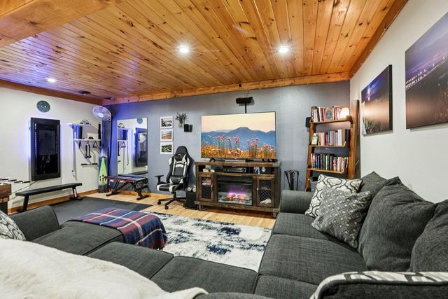 W10124 Giese Lane, Portage, WI 53901