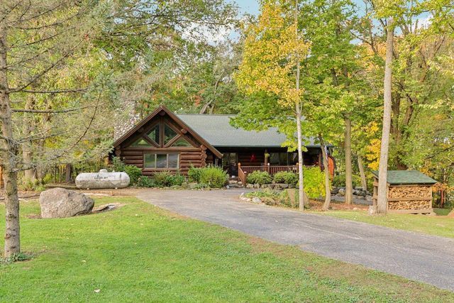 W10124 Giese Lane, Portage, WI 53901