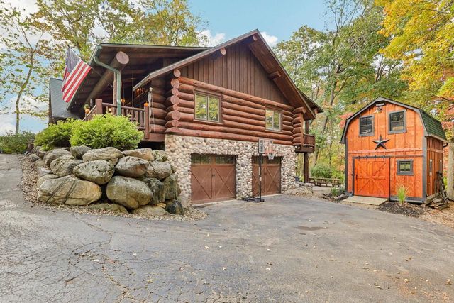 W10124 Giese Lane, Portage, WI 53901