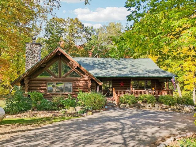 W10124 Giese Lane, Portage, WI 53901