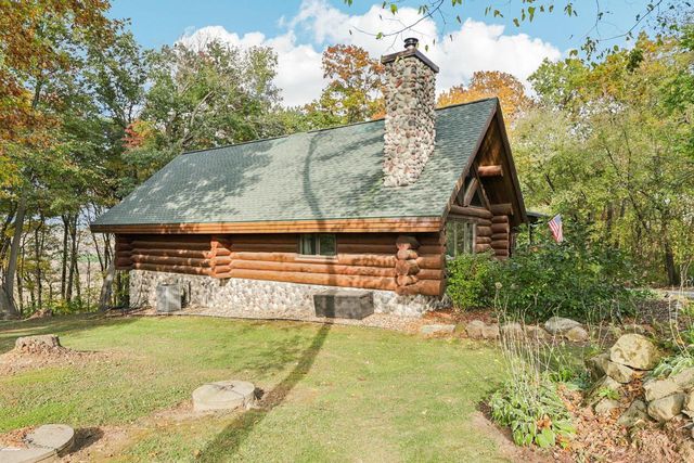 W10124 Giese Lane, Portage, WI 53901