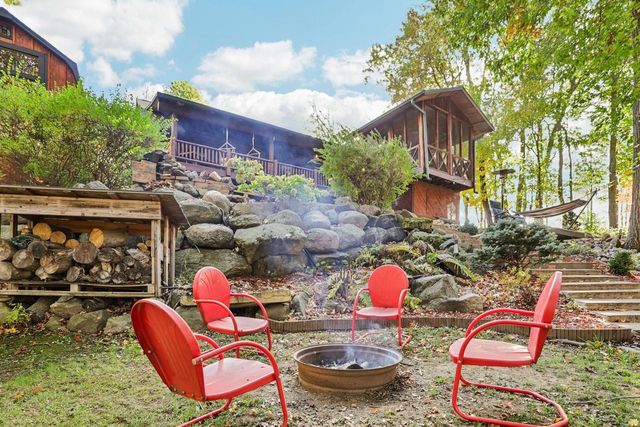 W10124 Giese Lane, Portage, WI 53901