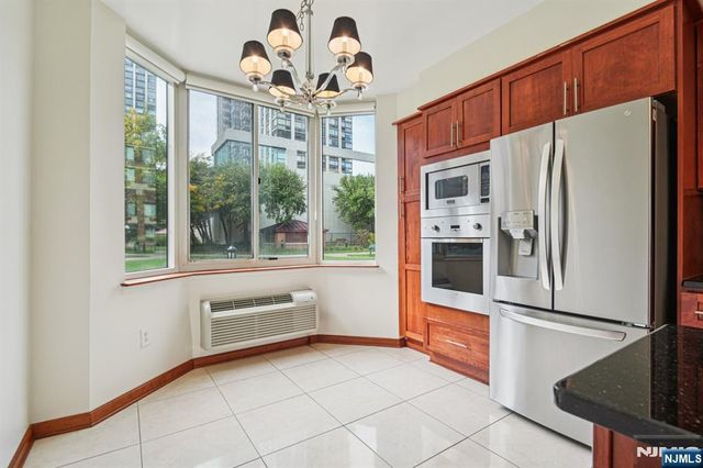 100 Old Palisade Road PL16, Fort Lee, NJ 07024