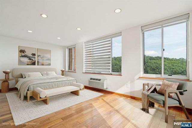 100 Old Palisade Road PL16, Fort Lee, NJ 07024