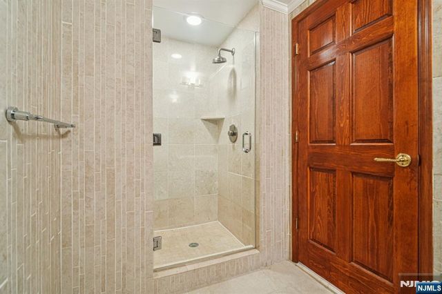 100 Old Palisade Road PL16, Fort Lee, NJ 07024