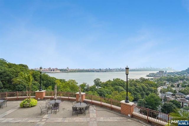 100 Old Palisade Road PL16, Fort Lee, NJ 07024