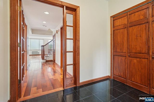 100 Old Palisade Road PL16, Fort Lee, NJ 07024