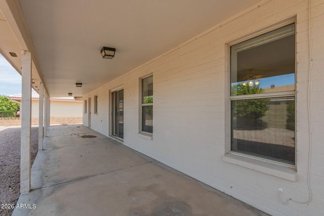 7906 E NAVARRO Avenue, Mesa, AZ 85209