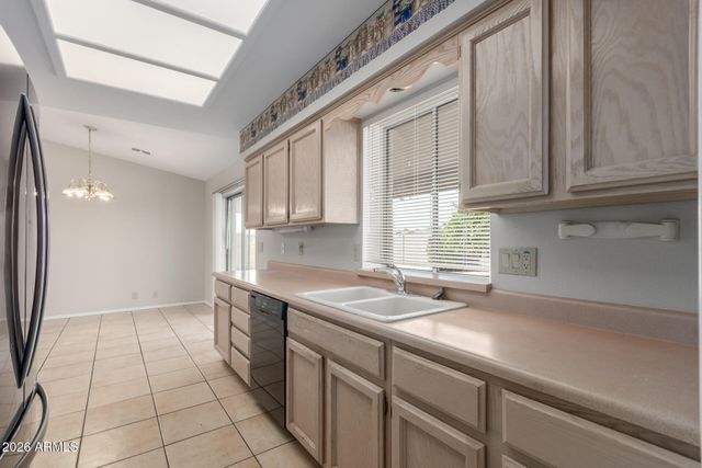 7906 E NAVARRO Avenue, Mesa, AZ 85209
