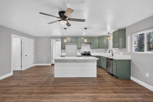 17891 Lake Arthur Rd, Applegate, CA 95703