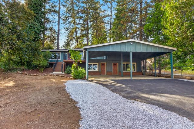 17891 Lake Arthur Rd, Applegate, CA 95703