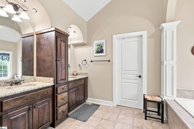 817 Indian Trail Run, Inman, SC 29349