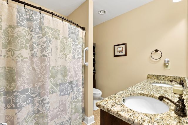 817 Indian Trail Run, Inman, SC 29349