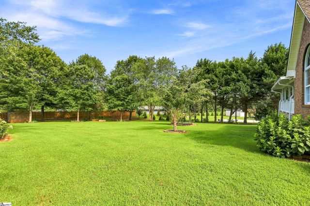 817 Indian Trail Run, Inman, SC 29349