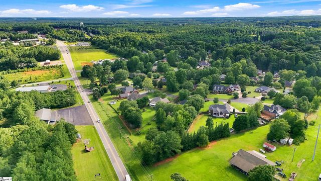 817 Indian Trail Run, Inman, SC 29349