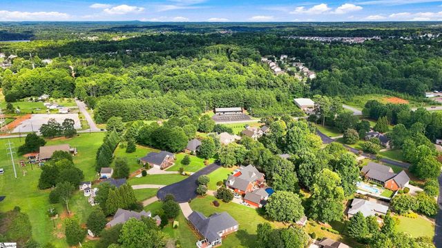 817 Indian Trail Run, Inman, SC 29349