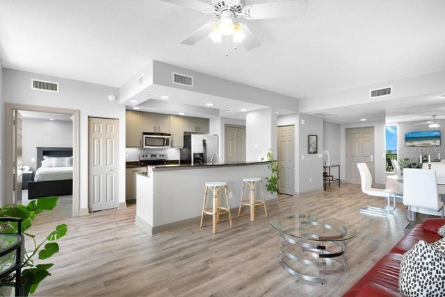 800 N TAMIAMI TRAIL 405, Sarasota, FL 34236