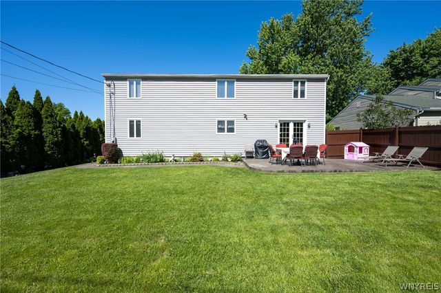 149 Boxwood Circle, Hamburg, NY 14075