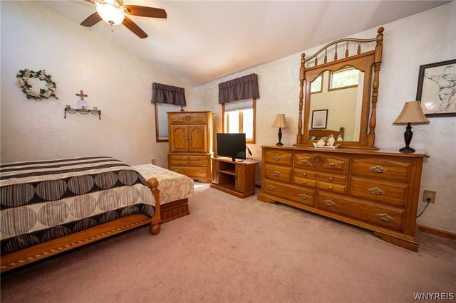149 Boxwood Circle, Hamburg, NY 14075