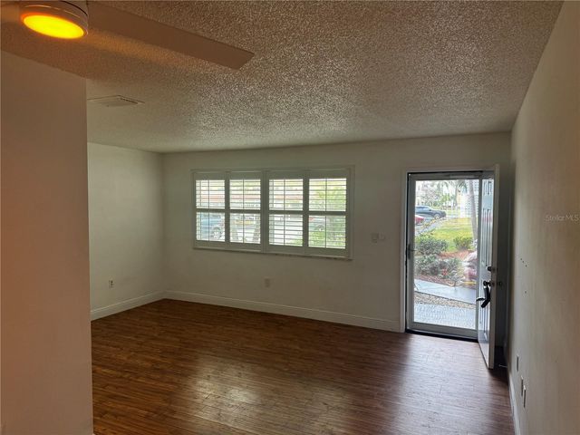 5660 80TH STREET N C101, St Petersburg, FL 33709