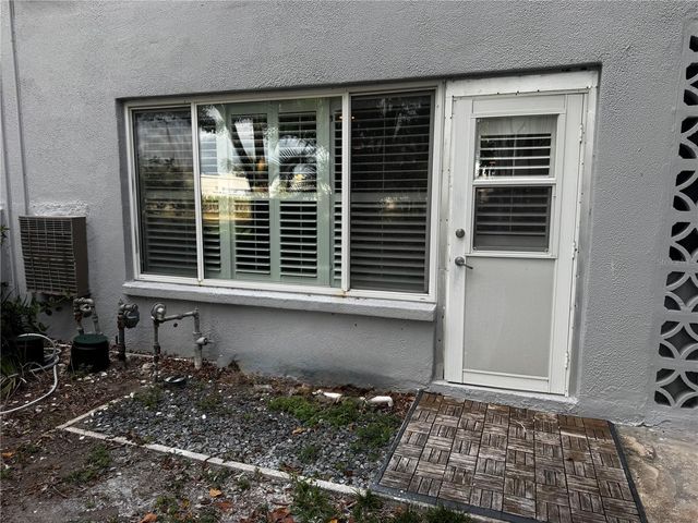 5660 80TH STREET N C101, St Petersburg, FL 33709
