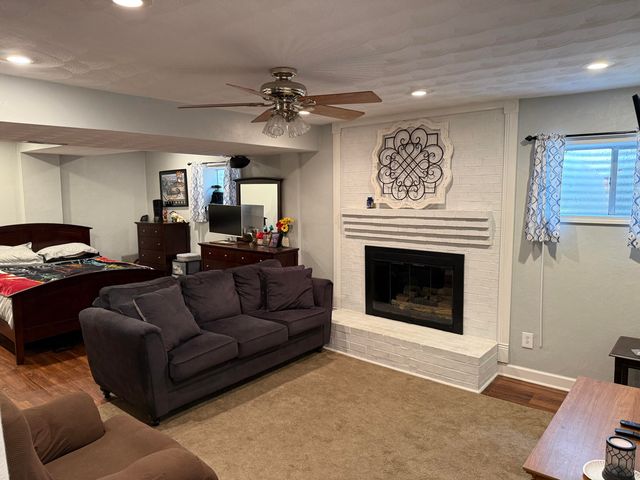 704 Joan CIR, Salem, VA 24153