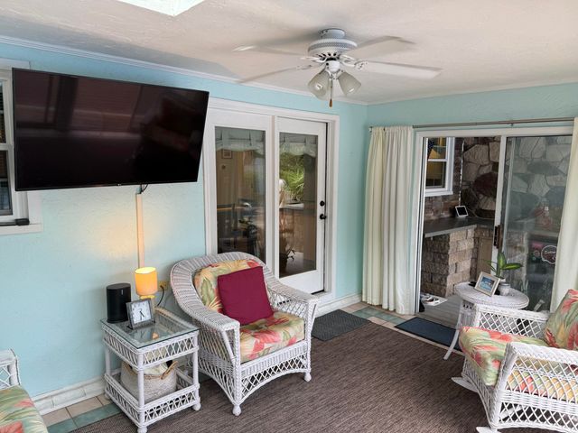 704 Joan CIR, Salem, VA 24153