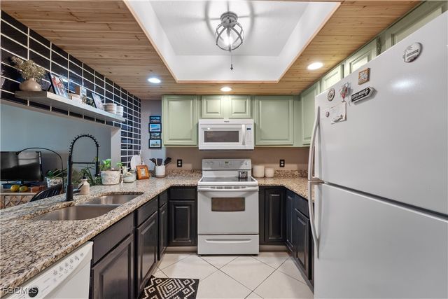 8805 Lateen LN 103, Fort Myers, FL 33919