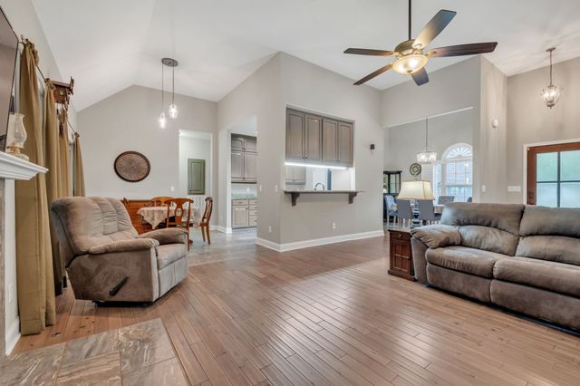 3006 Gracie Ann Dr, Greenbrier, TN 37073
