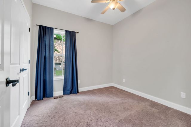 3006 Gracie Ann Dr, Greenbrier, TN 37073