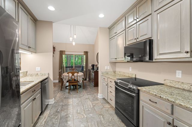 3006 Gracie Ann Dr, Greenbrier, TN 37073