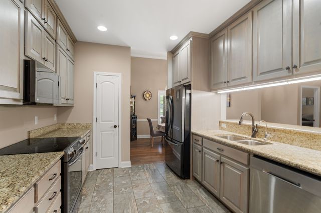 3006 Gracie Ann Dr, Greenbrier, TN 37073