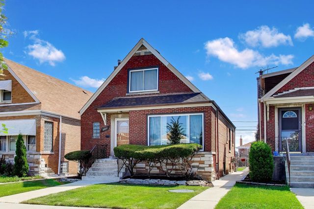 8221 S Troy Street, Chicago, IL 60652