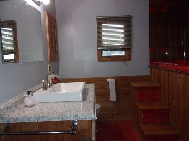 85 Homewood Avenue 2nd Flr, North Providence, RI 02911