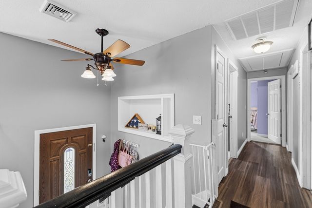 51 Hideaway Ln, Wareham, MA 02538