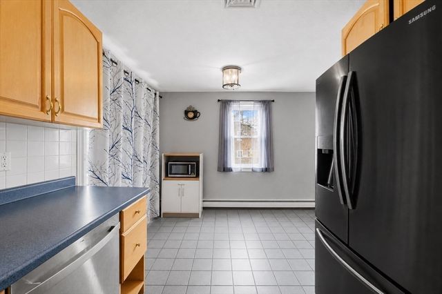 51 Hideaway Ln, Wareham, MA 02538