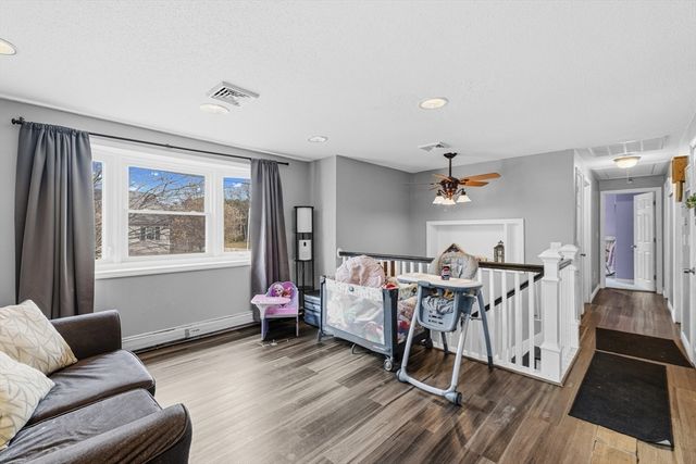 51 Hideaway Ln, Wareham, MA 02538