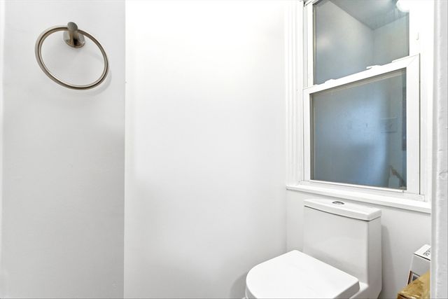 41 Kent St 1, Quincy, MA 02169