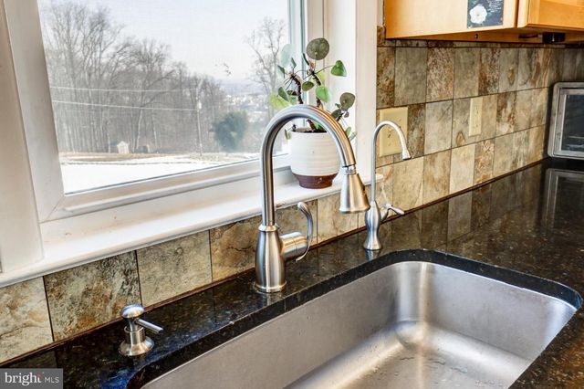 63 PRESTON RD, Wernersville, PA 19565