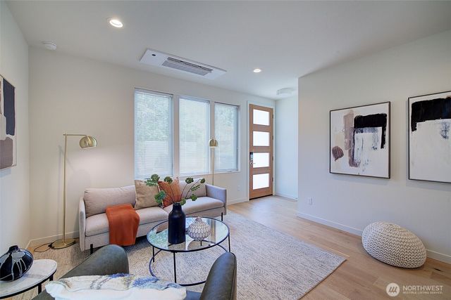 8319 25th Avenue NW, Seattle, WA 98117